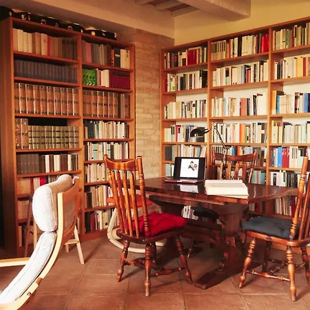 לינה וארוחת בוקר Il Gallo Silvestre - Bed&books Montecassiano